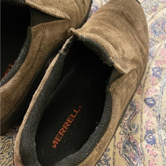 Women’s Merrell Suede Slip Ons - Picture 5 of 6